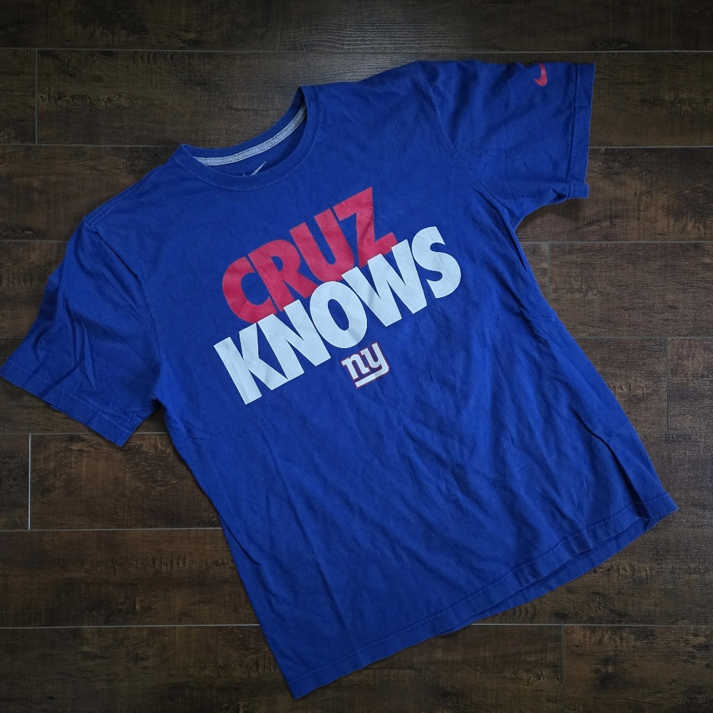 Nike Cruz Knows T-Shirt Size XL